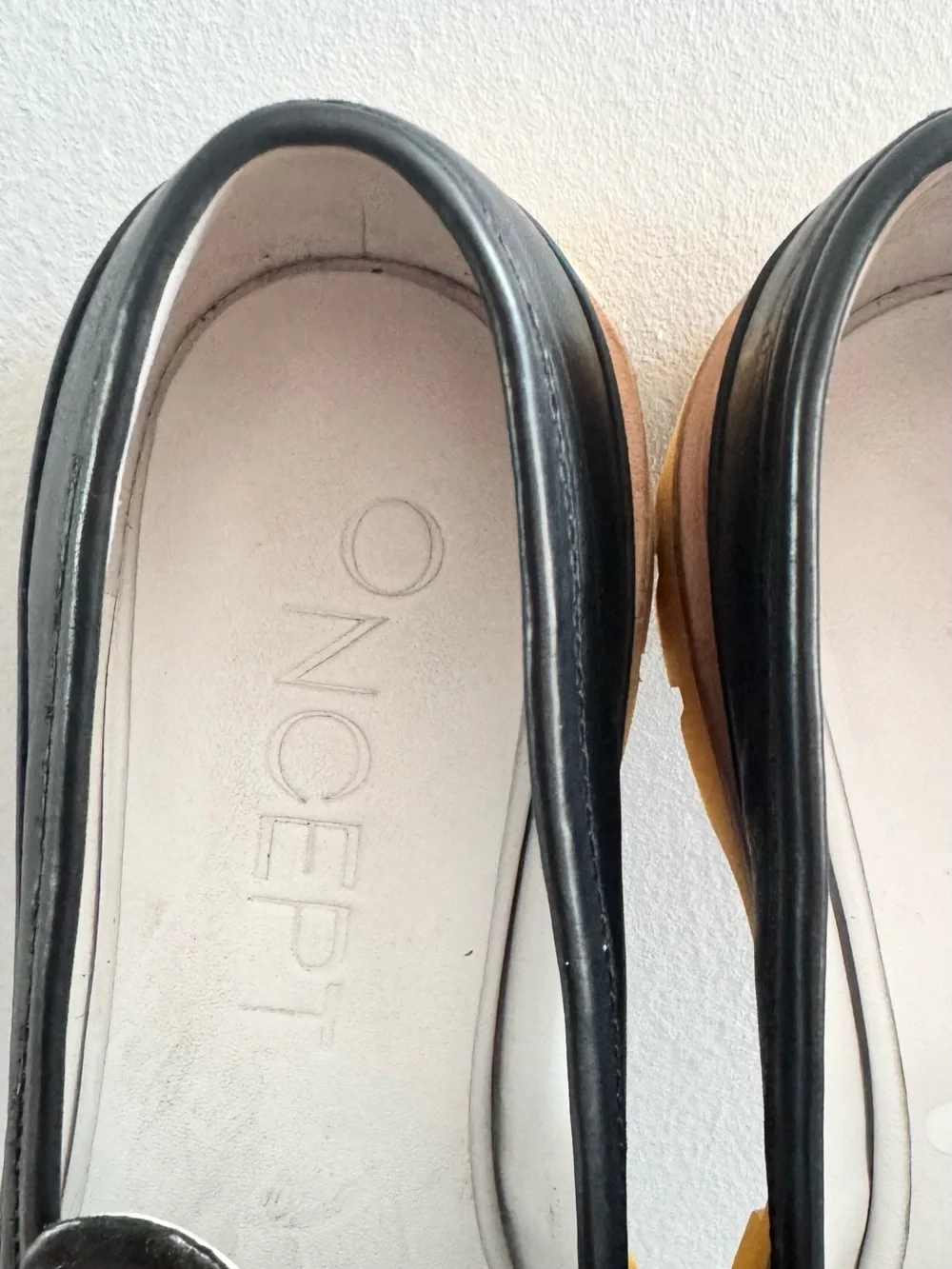 ONCEPT Anthropologie Seoul Platform Loafers Black & Citrus Sole Womens 8 Shoes